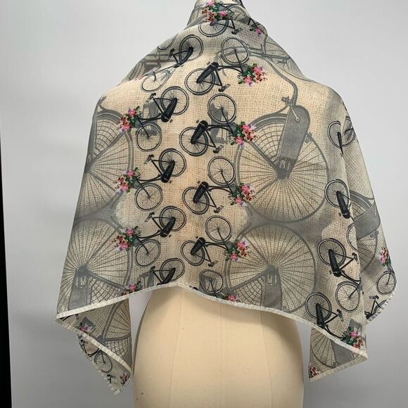 MITANDIO 100% silk bicycle print scarf 42 by 39 - Picture 3 of 5